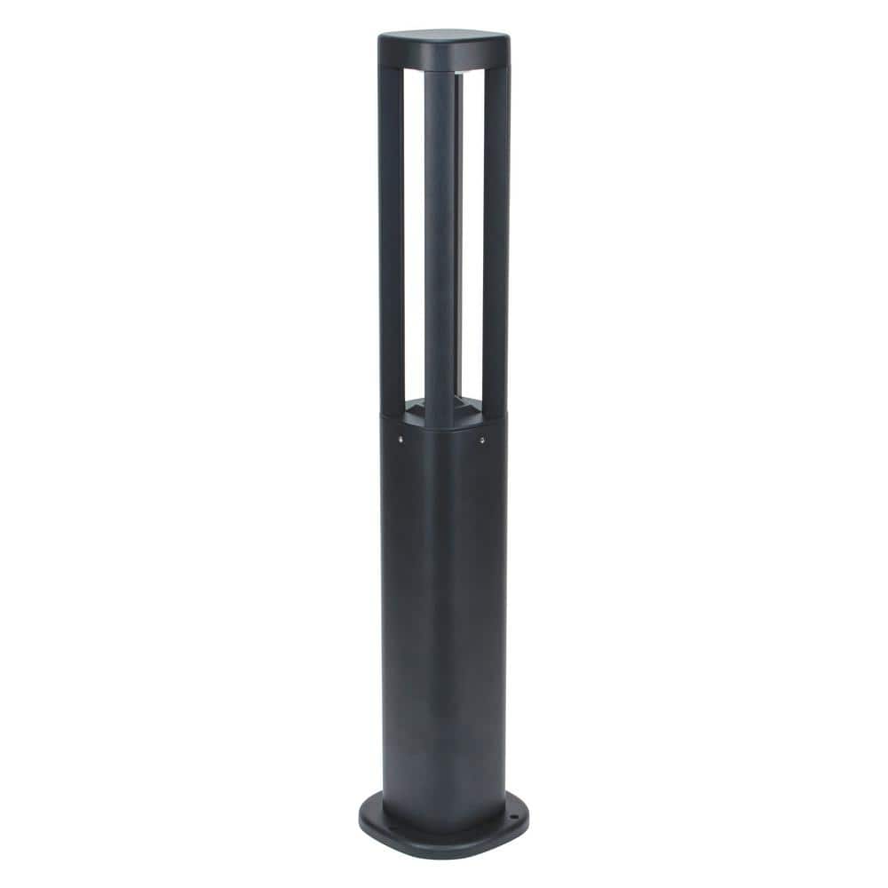Black Cast Aluminum LED Pathway Light for Outdoor Use