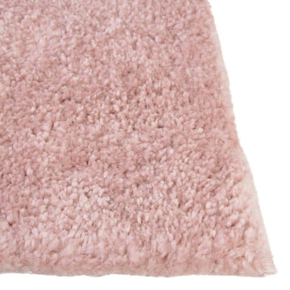 Chic Pink 5' x 7' Rectangular Easy-Care Synthetic Area Rug