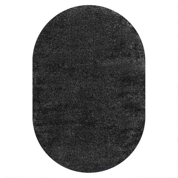 Haze Solid Low-Pile Black 3 ft. x 5 ft. Oval Area Rug