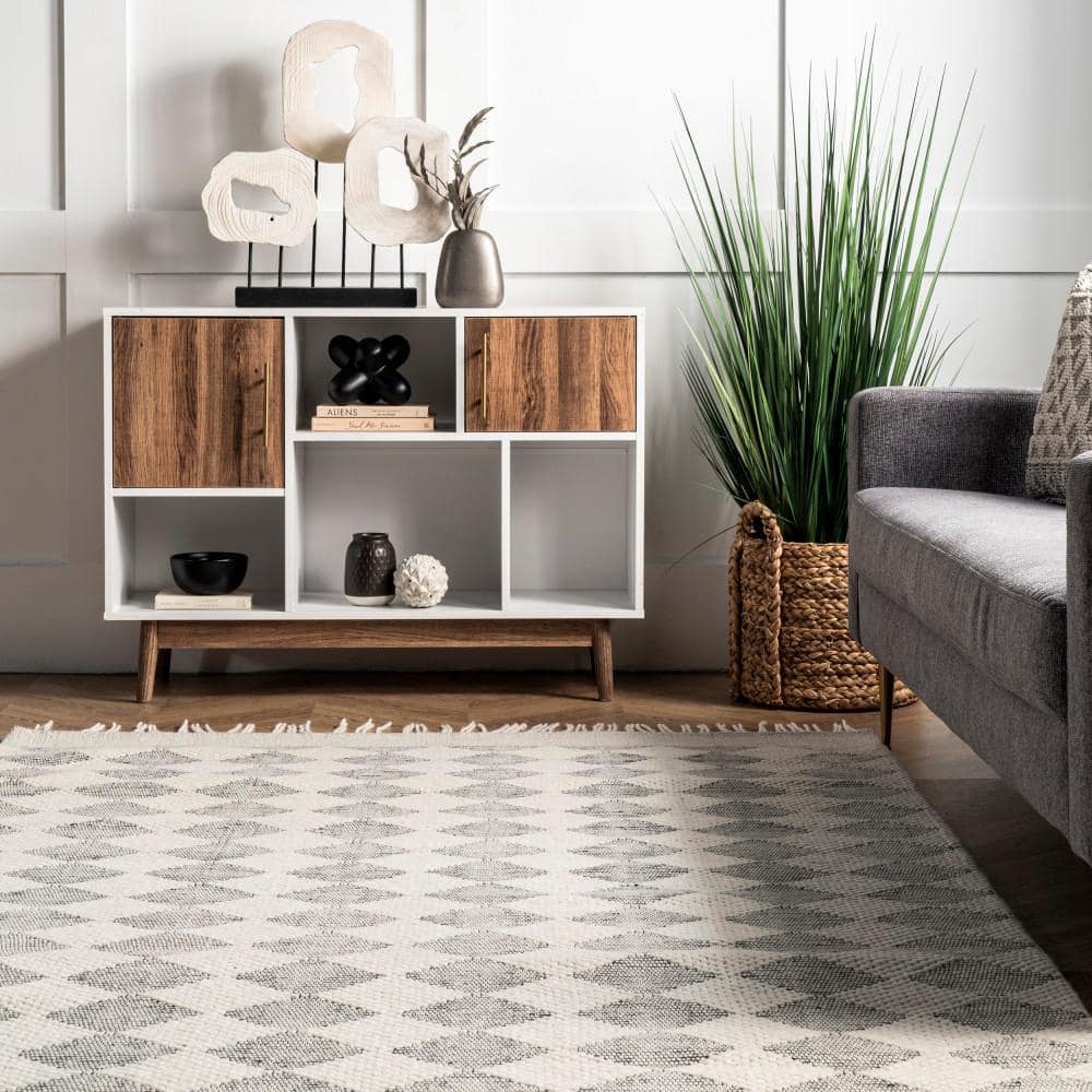 Handmade Gray Diamond Wool and Synthetic 8' x 10' Area Rug