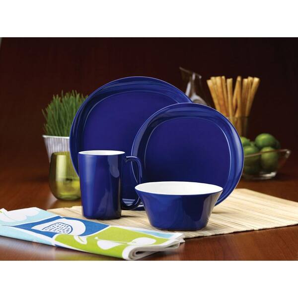 Rachael Ray Round and Square 16 Piece Dinnerware Set in Blue Raspberry
