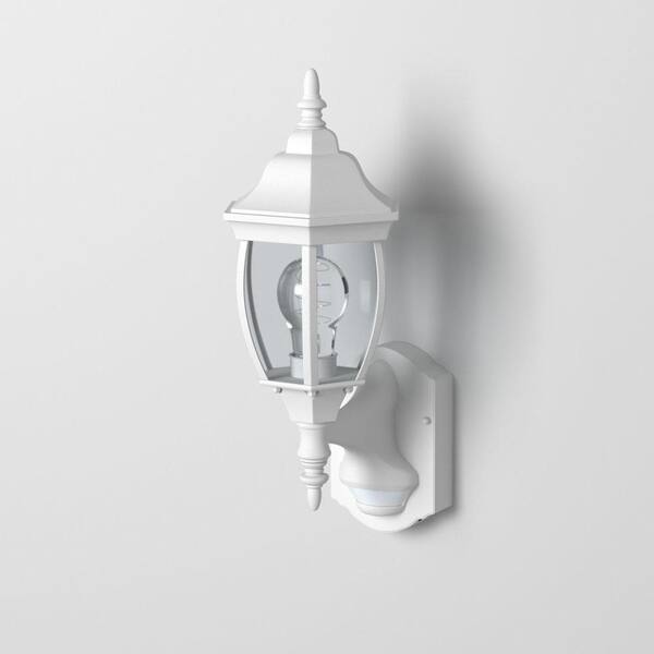 Designers Fountain Tiverton White Outdoor Wall-Mount Lantern Sconce 