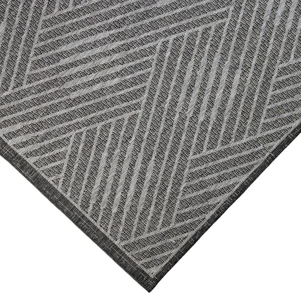 Gray, Blue 5 ft. x 8 ft. Loomed Geometric Polypropylene Rectangle Indoor/Outdoor Area Rug