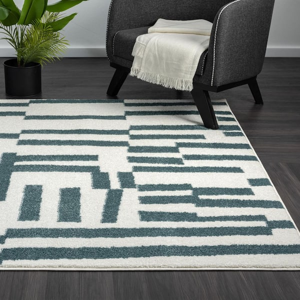 Deco Cream 6 ft. x 9 ft. Geometric Polypropylene Area Rug