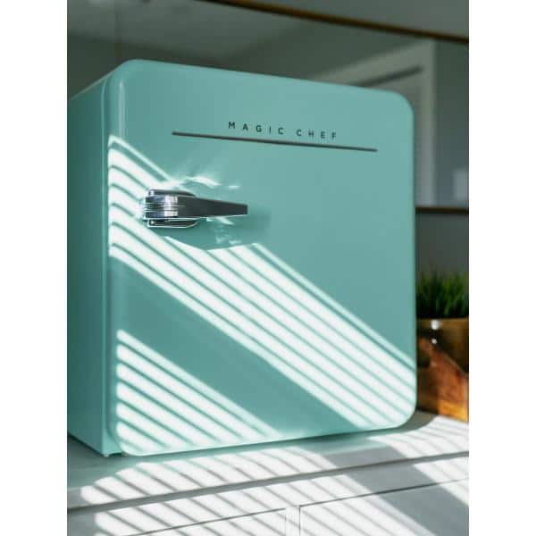 Magic Chef 1.6 Cu. Ft. Mint Green Retro Mini Fridge