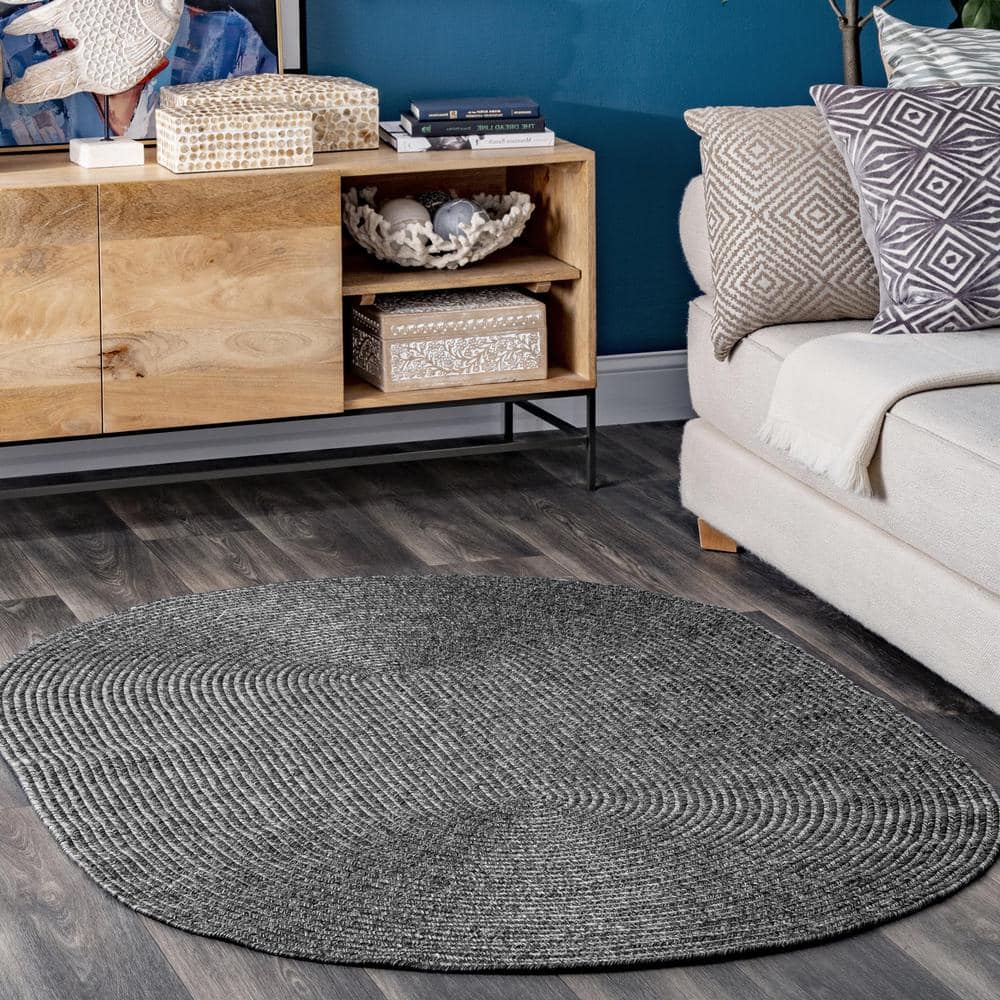 Charcoal Oval 3' x 5' Braided Synthetic Indoor/Outdoor Rug