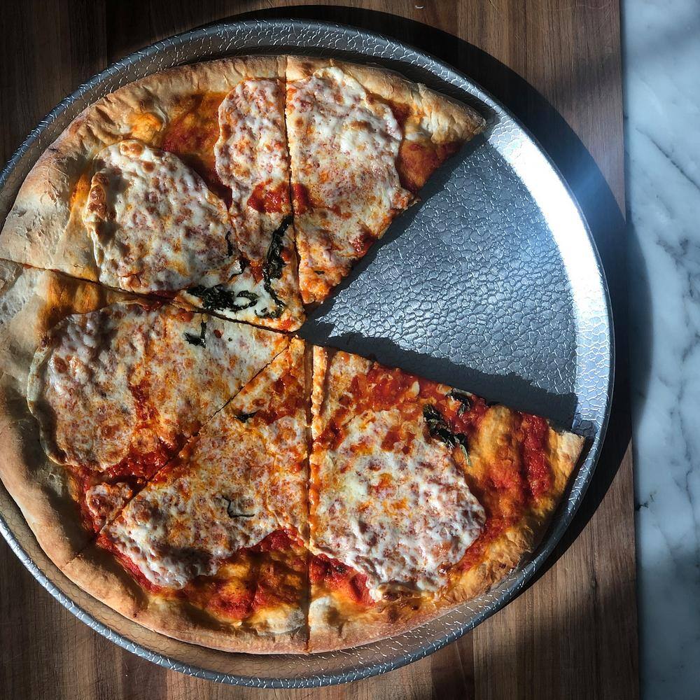 15-Inch Silver Aluminum Non-Stick Pizza Pan