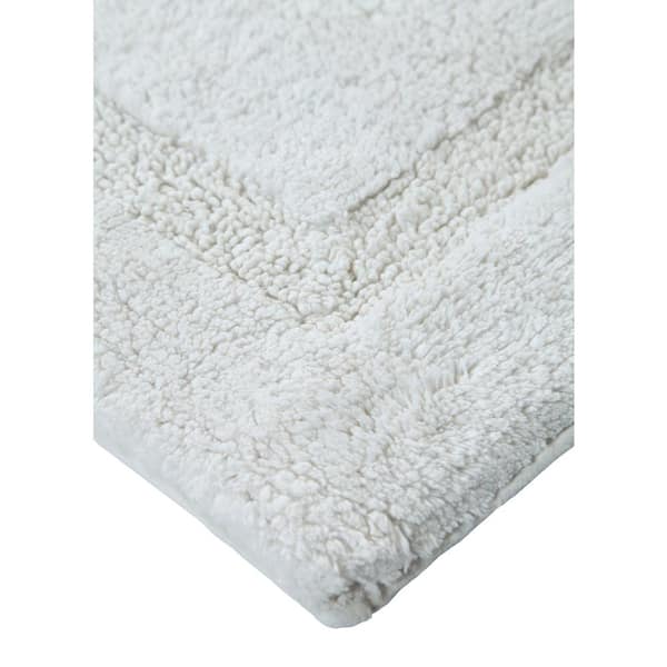 Case of 24 Mats - 16 x 40 WHITE Textured Non-Slip Adhesive Bathmat with  Drain Cut Out - In Stock - Drop Ships