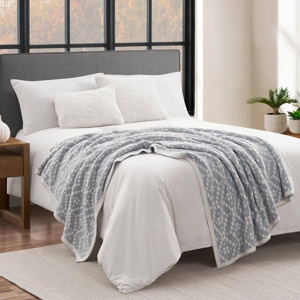 Gray Geometric Jacquard Reversible Knitted Throw Blanket 50" x 70"