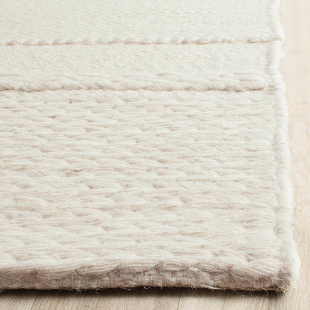 Ivory Elegance Hand-Tufted Wool Rectangular Area Rug, 5' x 8'