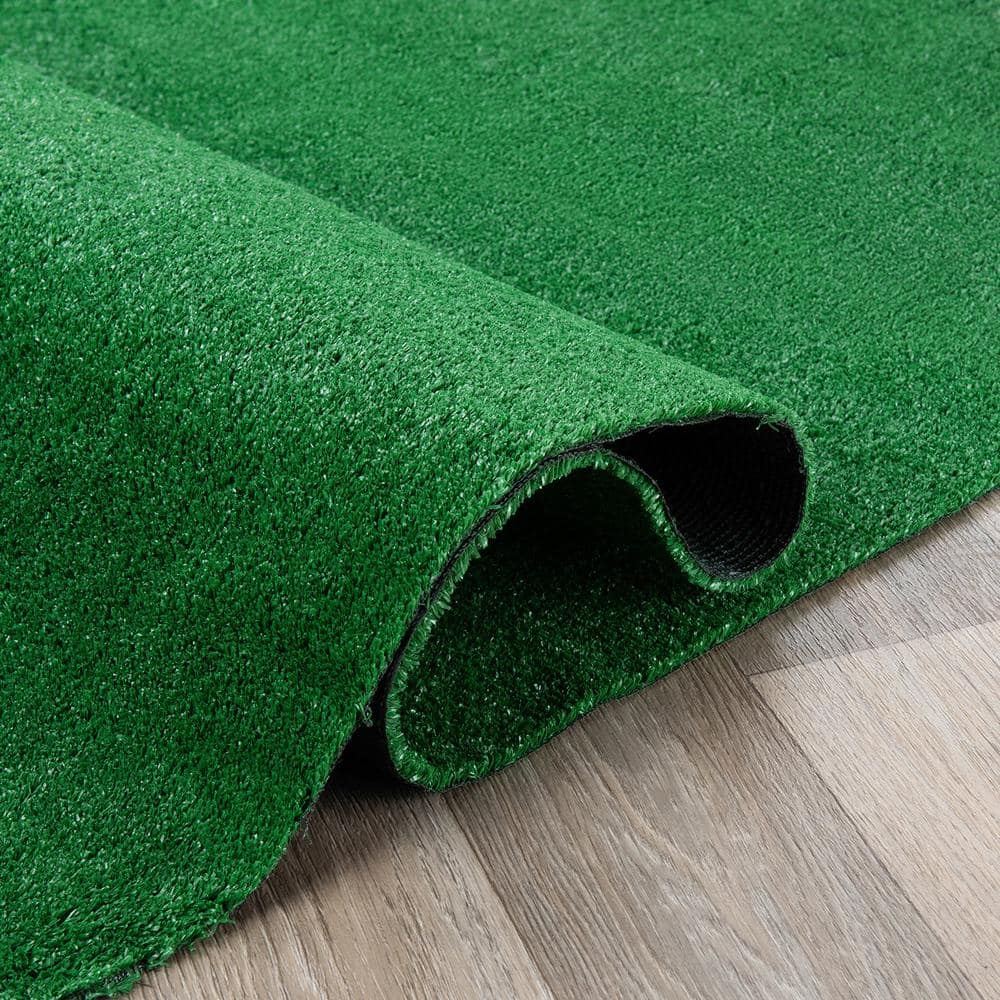 Green Synthetic Turf Indoor Outdoor Area Rug 5' x 7'