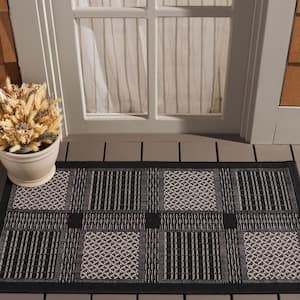 Courtyard Black/Sand Doormat 2 ft. x 4 ft. Border Indoor/Outdoor Patio Area Rug