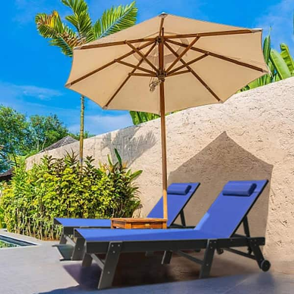 Beach chairs that online recline flat