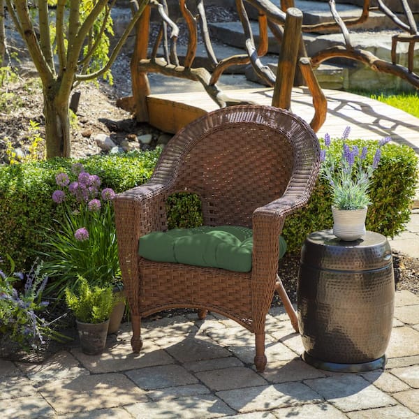 outdoor wicker chair cushion set