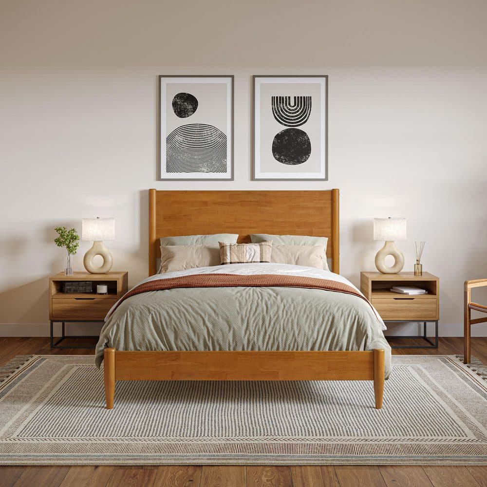 Pasadena Light Toffee Full Solid Wood Platform Bed with Headboard