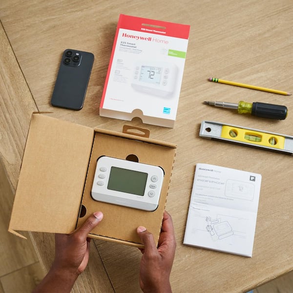 X2S Smart Thermostat, Conventional/Heat Pump, Wi-Fi Thermostat