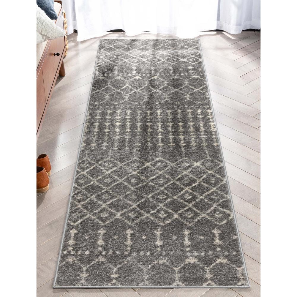 Gray Moroccan Trellis Synthetic Runner Rug 2' x 7'3"