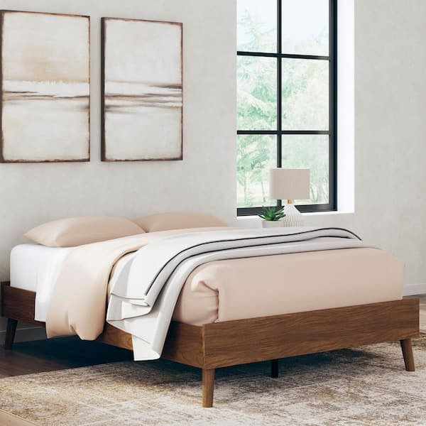 Signature DESIGN BY ASHLEY Fordmont Brown Wood Frame Full Platform Bed