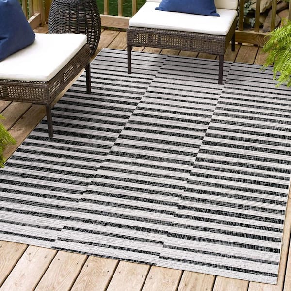 Sukie Modern Offset Stripe Ivory/Black 4 ft. x 6 ft. Indoor/Outdoor Area Rug