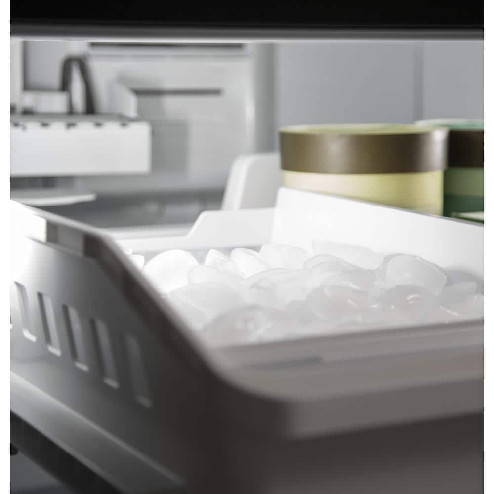 Stainless Steel 33" Smart French Door Refrigerator with Ice Maker