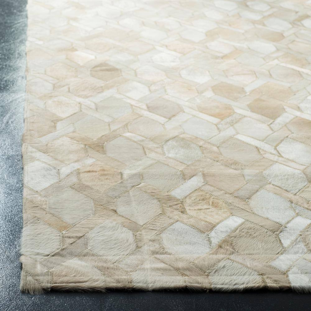 Ivory Geometric Hand-Knotted Cowhide Area Rug, 4' x 6'