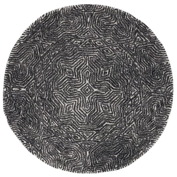 SAFAVIEH Micro-Loop Ivory/Black 5 ft. x 5 ft. Geometric Striped Round Area Rug