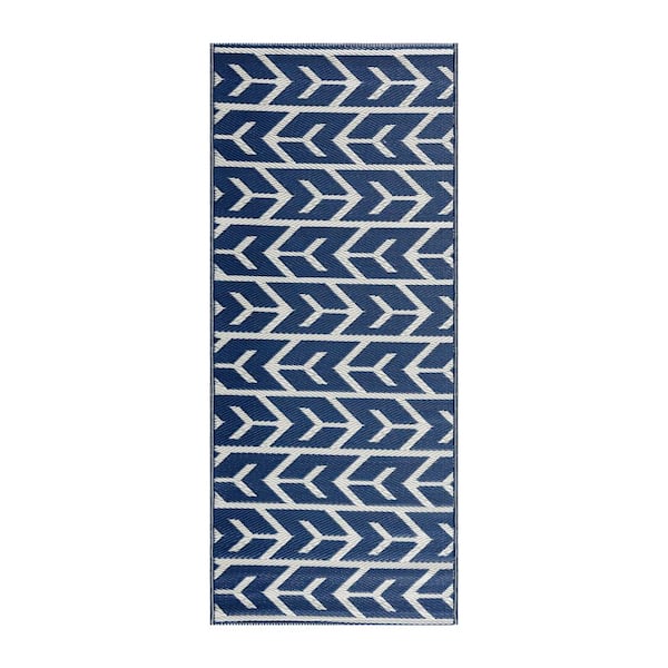 PLAYA RUG Amsterdam Navy Creme 2 ft. 3 in. x 6 ft. Reversible Recycled Plastic Indoor/Outdoor Area Rug