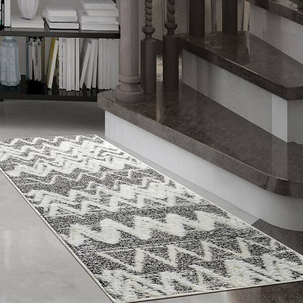 Palafito Geometric High-Low Area Rug