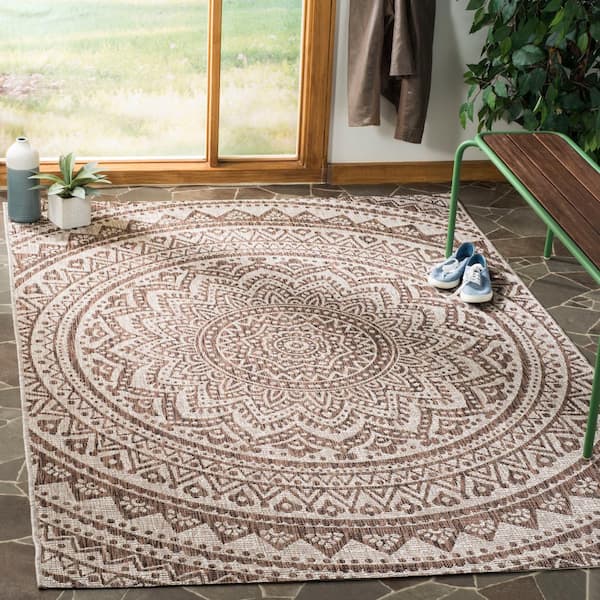 Courtyard Light Beige/Light Brown 8 ft. x 8 ft. Square Medallion Indoor/Outdoor Area Rug