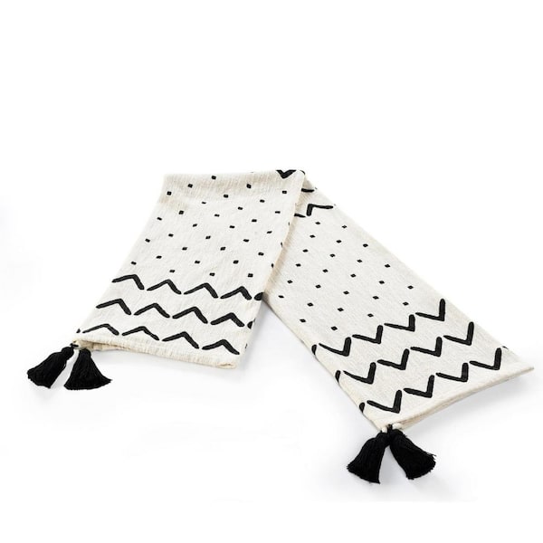 Black and white chevron best sale throw blanket