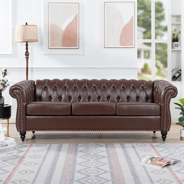 lungebetændelse kaptajn halvt Harper & Bright Designs 84 in. W Rolled Arm Faux Leather Chesterfield  Straight Sofa in Dark Brown GCSF35342 - The Home Depot