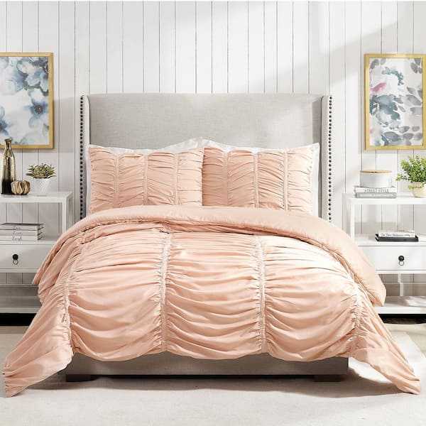 MODERN HEIRLOOM Emily Texture 3-Piece Blush King Polyester Comforter Set