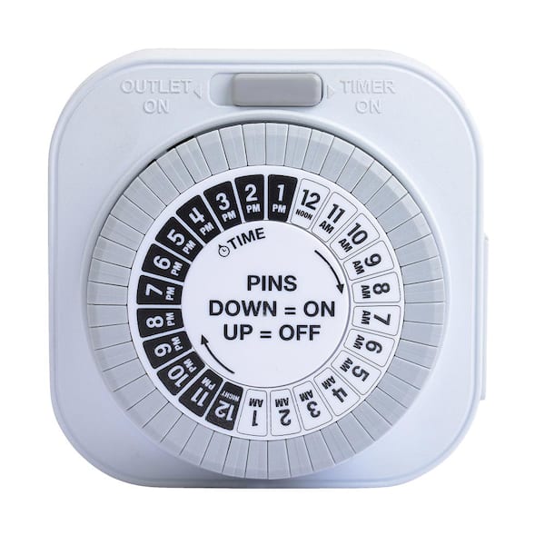 Grounded Big Button Daily Mechanical Timer, Single Outlet, White