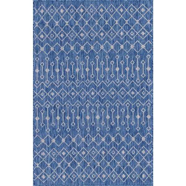 Azure Blue/Gray Tribal Trellis Outdoor 4 ft. x 6 ft. Area Rug