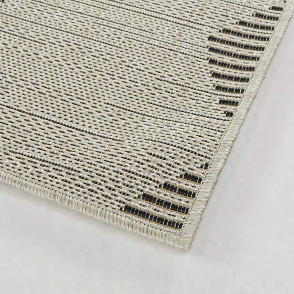 Calderon Cream Flatwoven Synthetic Indoor/Outdoor Area Rug