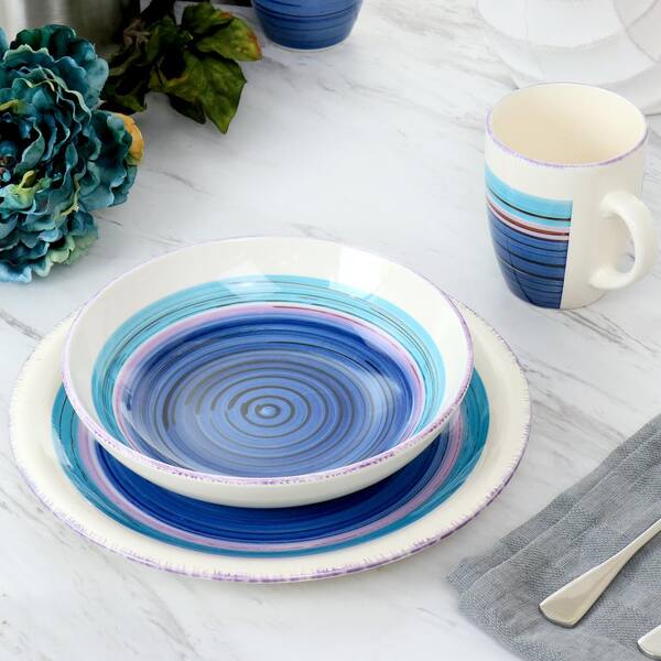 https://images.thdstatic.com/productImages/68934f25-ffbe-4d72-889f-d3a60c062da9/svn/blue-gibson-home-dinnerware-sets-985115868m-31_600.jpg