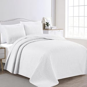 White Premium Medallion Oversized California King Microfiber 3-Piece Quilt Set Bedspread