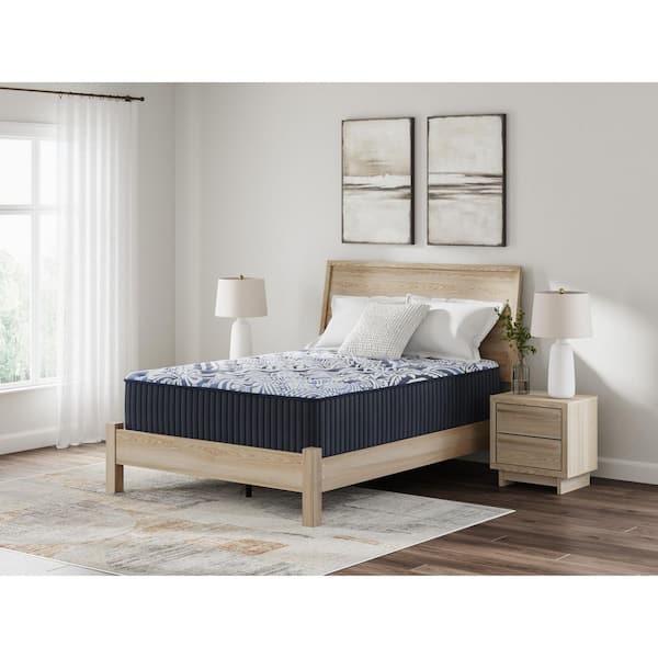 Firm Luxe 2.0 Queen Firm Hybrid 15 in. Bed-in-a-Box Mattress
