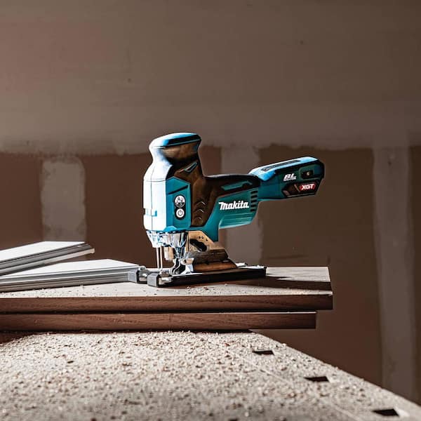 マキタ40 Makita 40V max XGT Brushless Cordless 10 in. Dual-Bevel Sliding