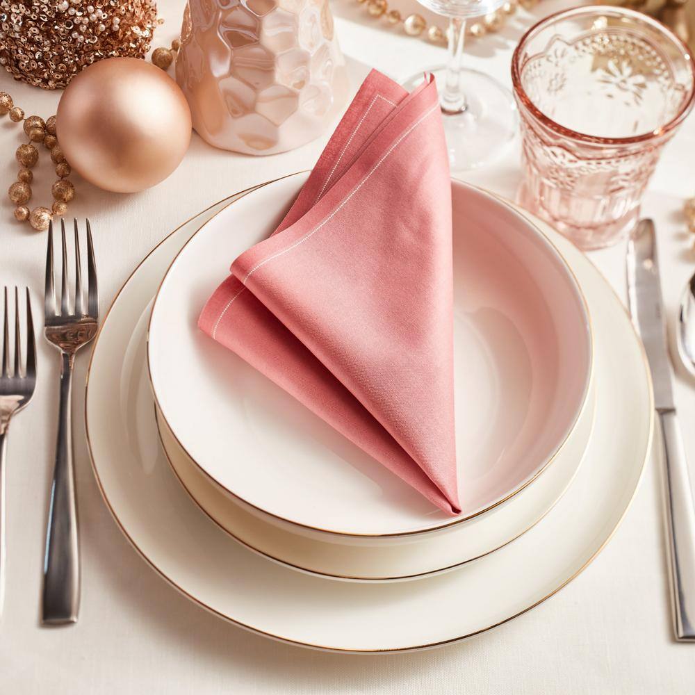Gabrielle 24-Piece White and Gold Bone China Dinnerware Set