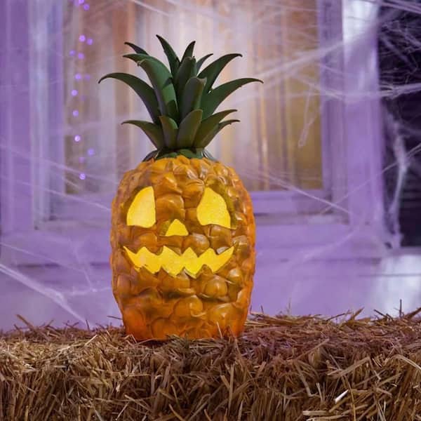 Home Accents Holiday 17 in Halloween Classics Battery Operated LED
