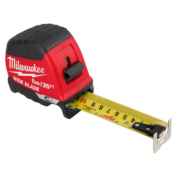 Milwaukee 8m/26 ft. Wide Blade Magnetic Tape Measure With 18 ft
