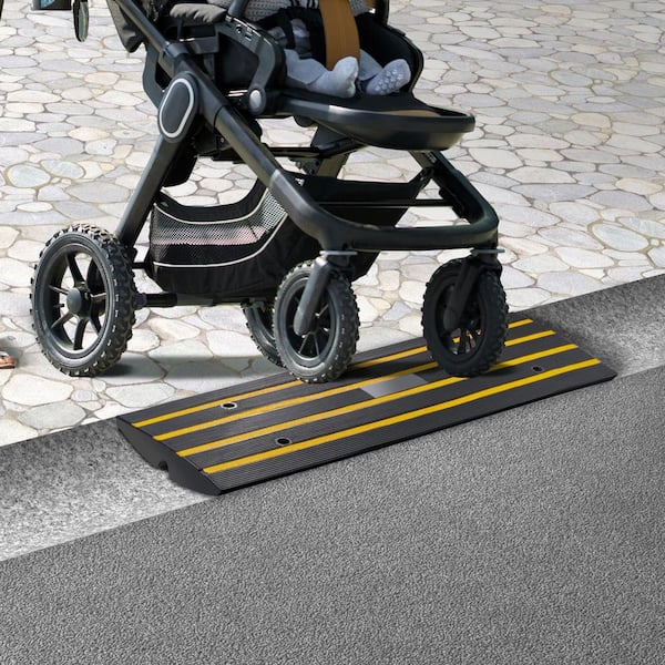 Curb Ramp 2.6 in. Rise Rubber Driveway Ramps Heavy Duty 33069 lbs. Weight Capacity Threshold Ramp Curbside Bridge