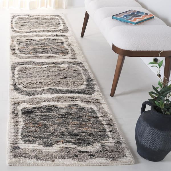 Casablanca 2 ft. x 9 ft. Ivory/Dark Gray Abstract Rectangle Runner Rug
