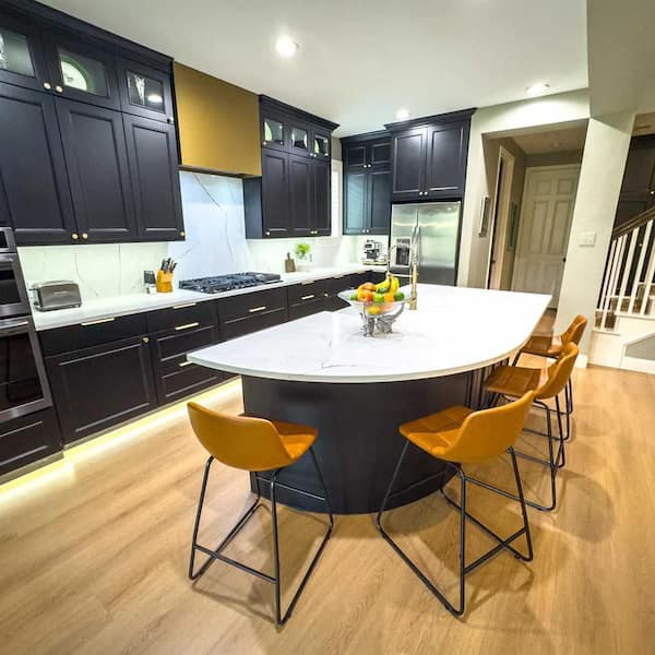 Arista Laminate 7" Russo 14mm T x 7 in. W x 72 in. L Water Resistant Laminate Wood Flooring (23.17 sq. ft/case)