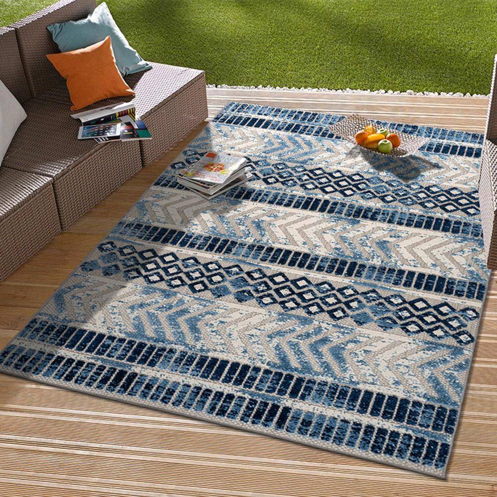 Navy Geometric Flat Woven 5' x 7' Reversible Area Rug