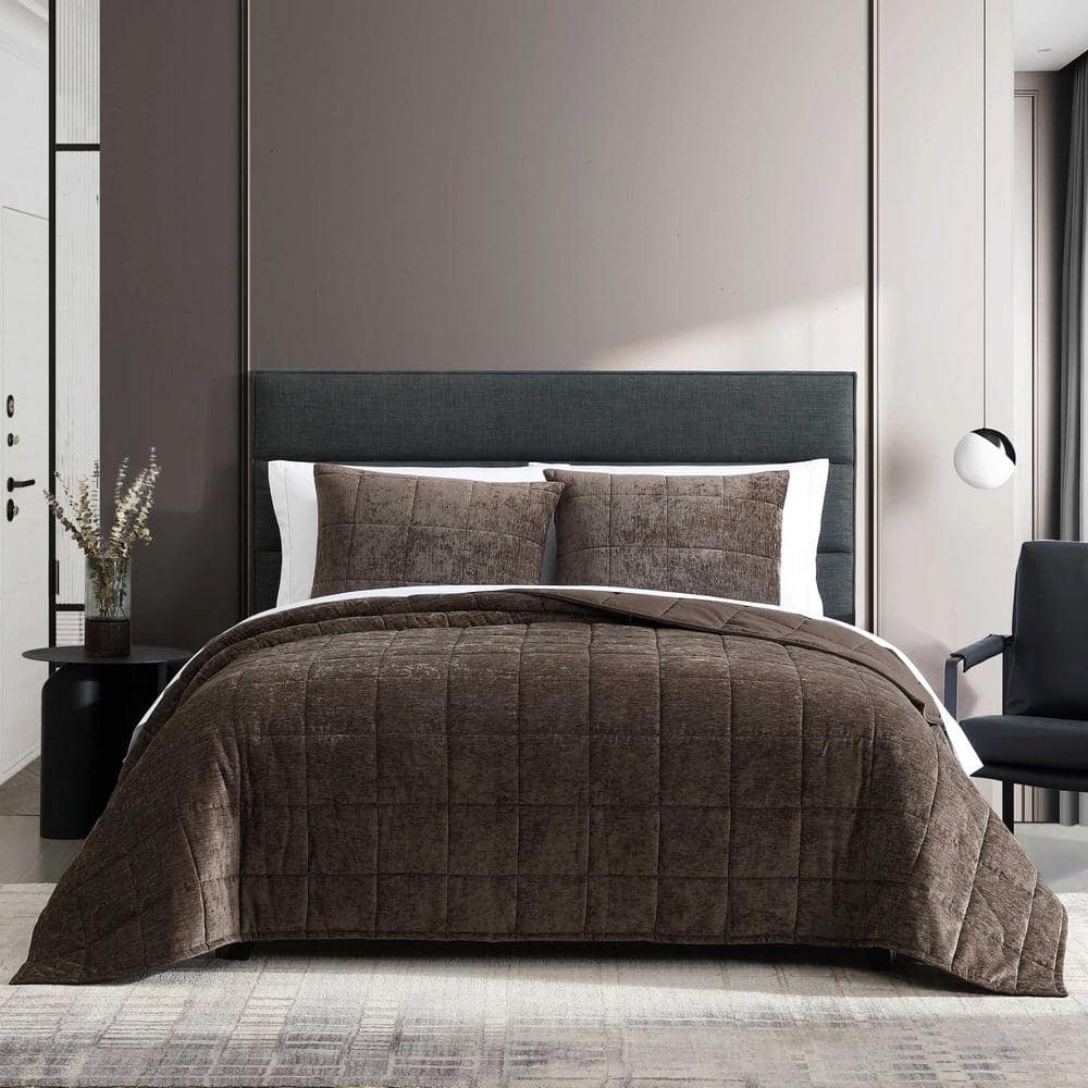 VERA WANG Chenille Box Solid 3-Piece Brown Reversible King Quilt Set ...