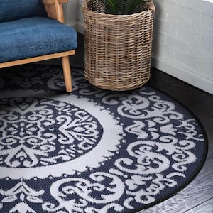 Blue and White 5 ft. Round Moroccan Polypropylene Waterproof Fade Resistant Indoor/Outdoor Area Rug