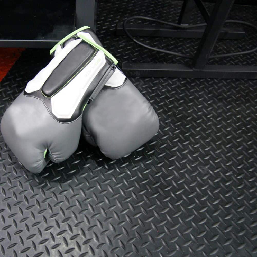 Black Diamond Plate Rubber Gym Floor Roll, 36" x 48"