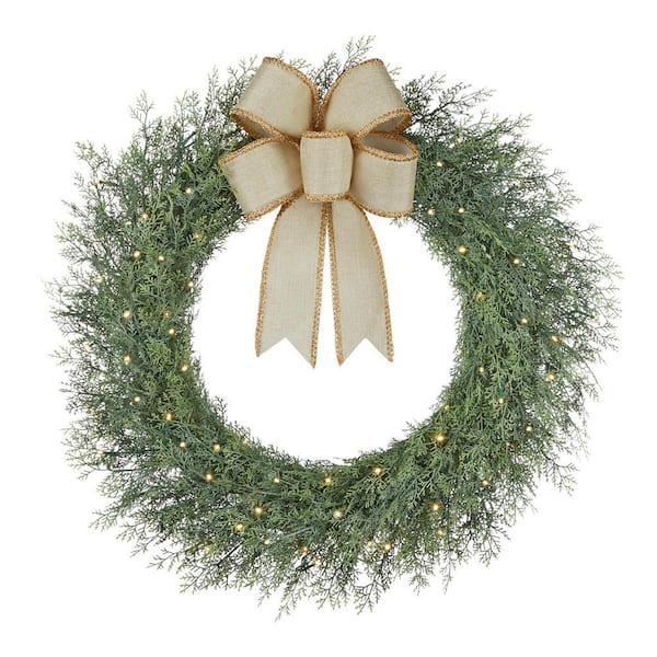 Home Accents Holiday 30 in Prelit Wintergreens Wreath
